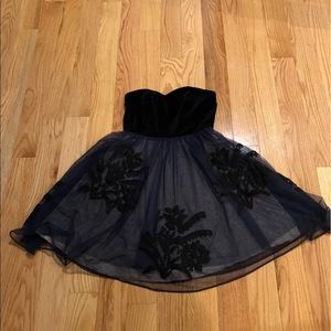 Beautiful Anthropologie Dress size 0